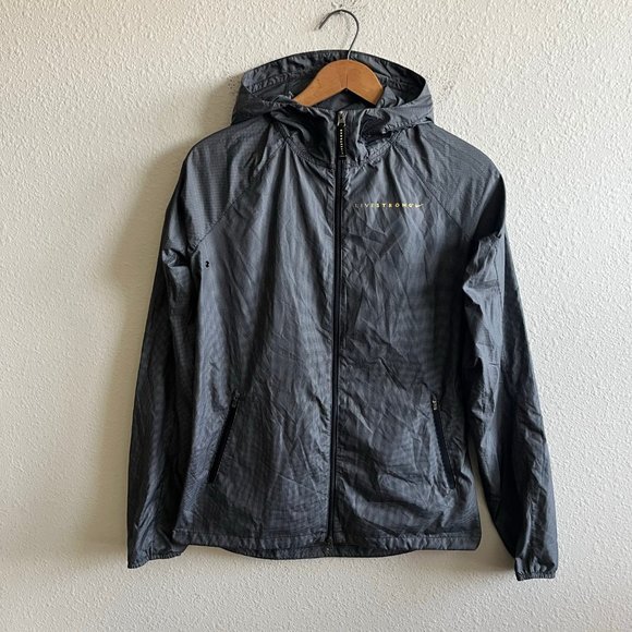 Nike Tops - Nike Women's Livestrong Black Lightweight Hoodie Jacket Size S Style 467934-010